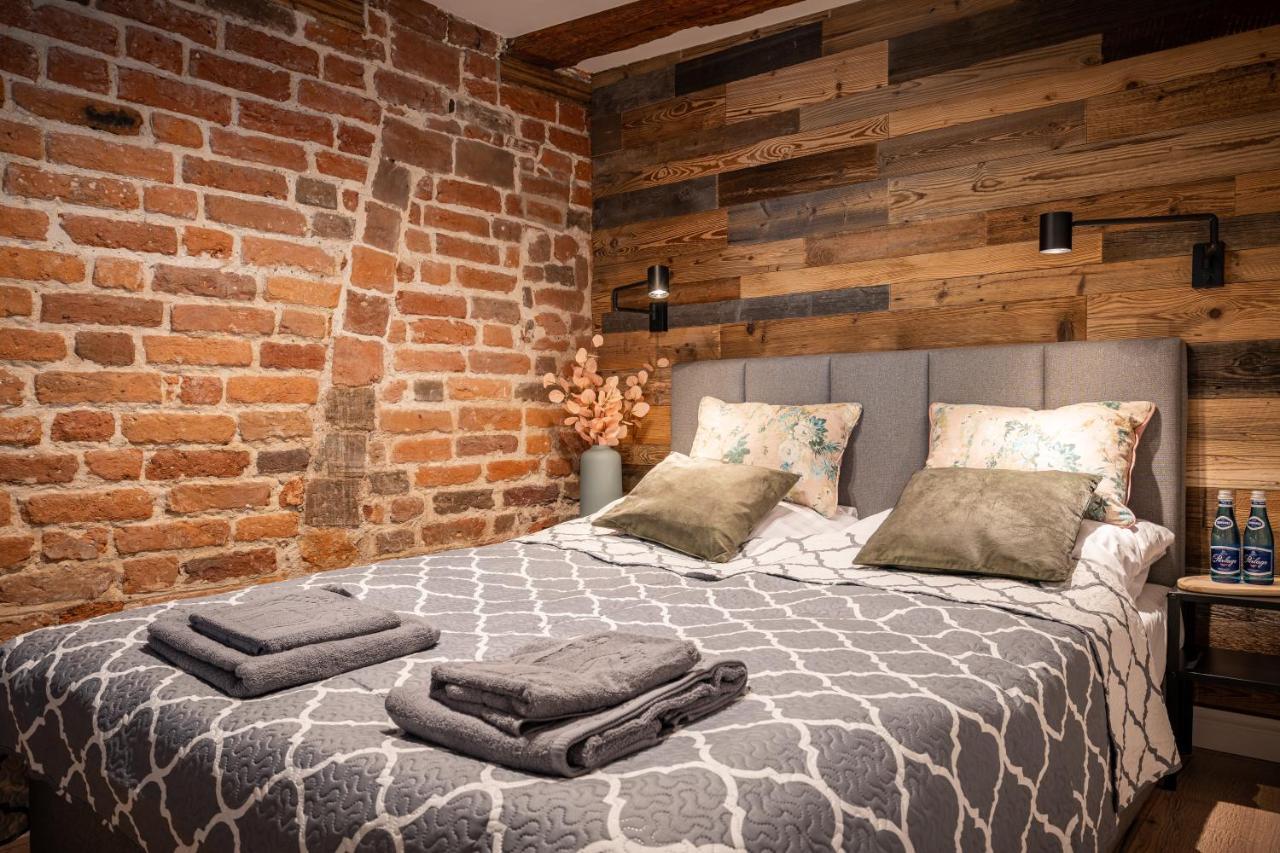 Apartamenty Stare Cegly ทอรูน ภายนอก รูปภาพ