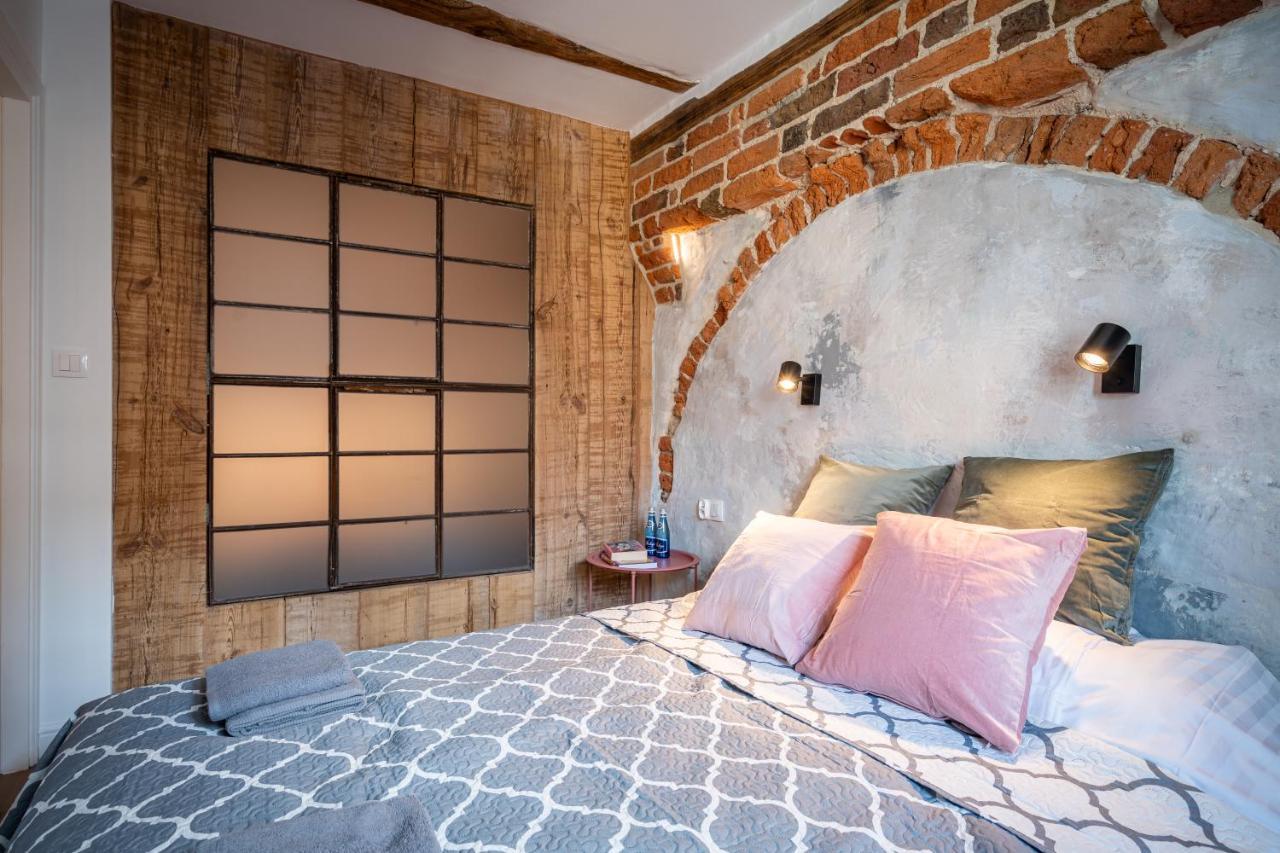 Apartamenty Stare Cegly ทอรูน ภายนอก รูปภาพ
